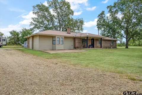 2301 Farm Road 1498, Paris, TX 75462