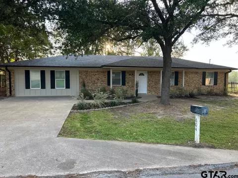 604 Chestnut, Van, TX 75790
