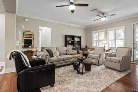 3363 Cascades Blvd Unit #209, Tyler, TX 75709