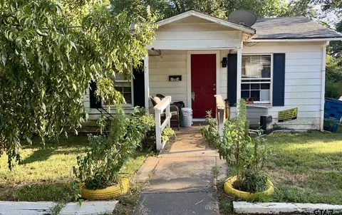 1005 Border St, Jacksonville, TX 75766