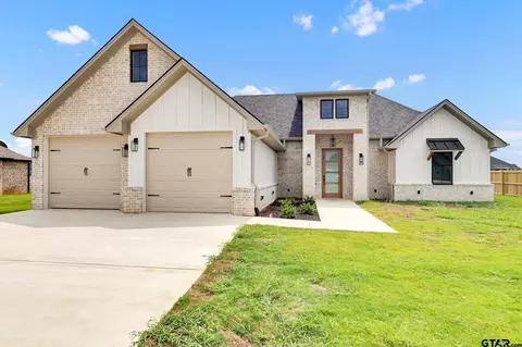 16194 Eagle Ln, Lindale, TX 75771
