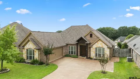 18862 Bur Oak Ct, Flint, TX 75762