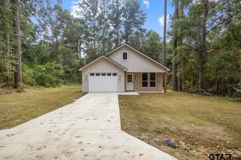 1443 Woodhue Dr, Bullard, TX 75757