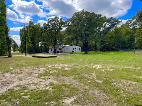 3455 N State Hwy 19, Emory, TX 75440