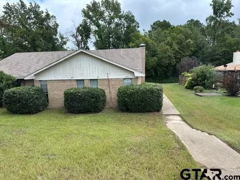 8312 Garrett Dr, Tyler, TX 75703