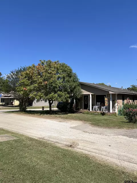301 Lowrey, Arp, TX 75750