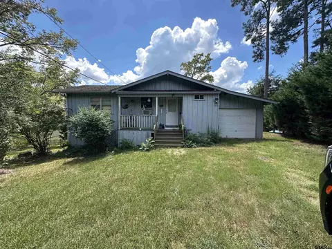2213 Bass Holw, Jacksonville, TX 75766