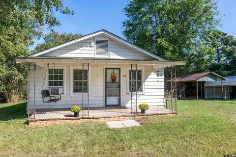 170 W Holt St, New London, TX 75682
