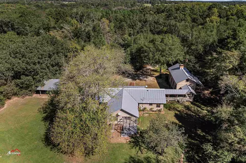4176 N Fm 2274, Jacksonville, TX 75766
