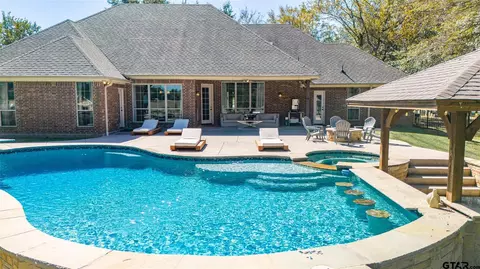 302 Kylie Ct, Sulphur Springs, TX 75482
