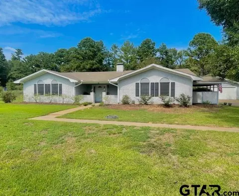 108 Glenhaven, Palestine, TX 75801