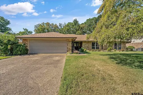 153 Fairway Dr, Bullard, TX 75757