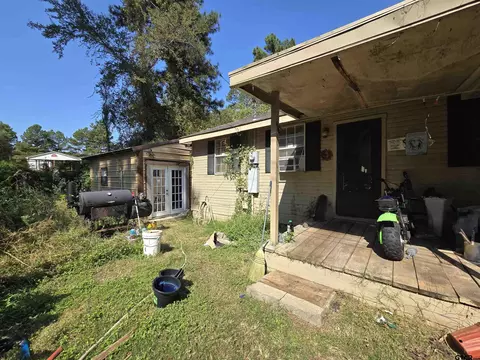 778 Westwood Dr, Chandler, TX 75758