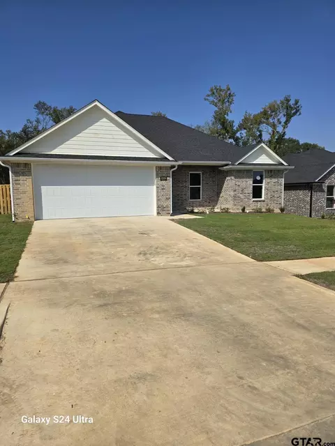 2006 Gavin Dr, Whitehouse, TX 75791