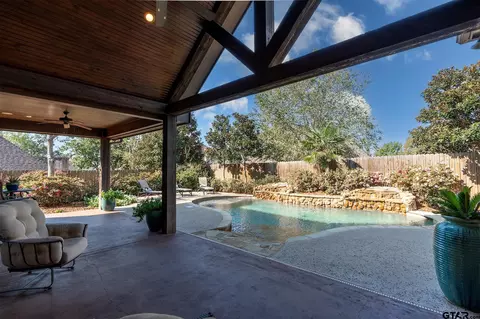 6563 Wheaton Ct, Tyler, TX 75703