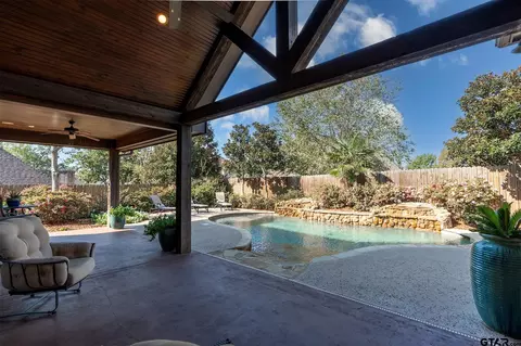 6563 Wheaton Ct, Tyler, TX 75703