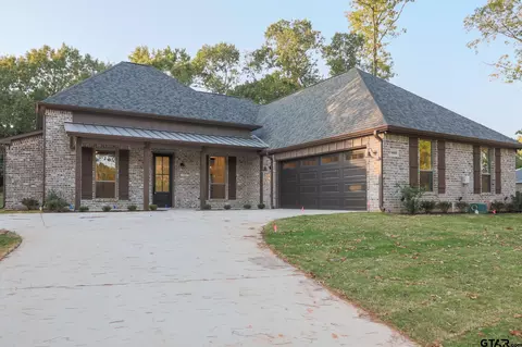 14495 Meadow Gln, Lindale, TX 75771