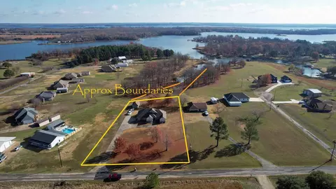 310 Pr 5986, Yantis, TX 75497