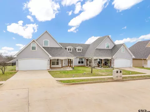 609613617621 3rd St, Bullard, TX 75757