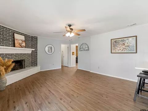 349 S Whatley, Longview, TX 75604 photo 8
