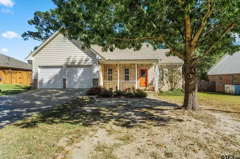 407 Hickory Rd, Bullard, TX 75757