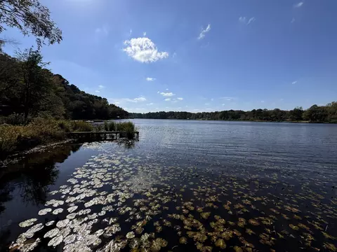 3088 E Lake Dr, Gladewater, TX 75647