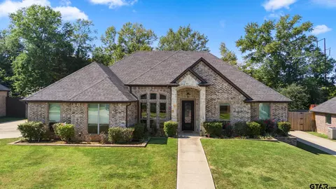 7617 Hickory Spring Ln, Tyler, TX 75703