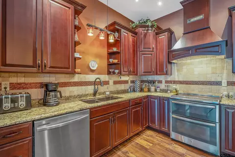Kitchen - 14375 Cr 384, Tyler, TX 75708 photo 2 of 3