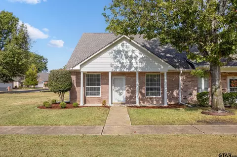 1930 Hollylake Cir, Tyler, TX 75703