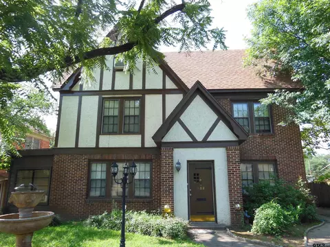 208 W Phillips St #201, Tyler, TX 75701