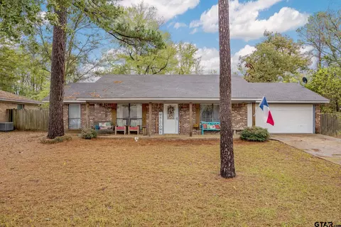 901 Corey, Whitehouse, TX 75791