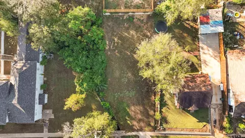 1209 Elm St, Tyler, TX 75702 photo 3