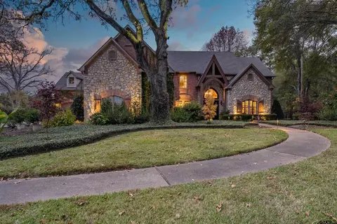 17654 Southpoint Rd, Whitehouse, TX 75791