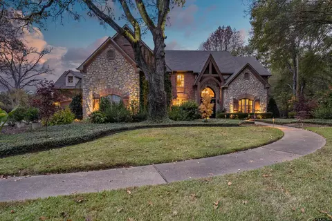17654 Southpoint Rd, Whitehouse, TX 75791