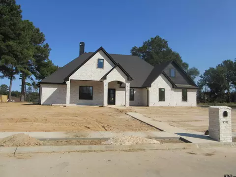 135 Waterfowl Ln, Longview, TX 75602