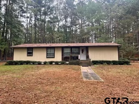 7624 W Sh 323, Overton, TX 75684