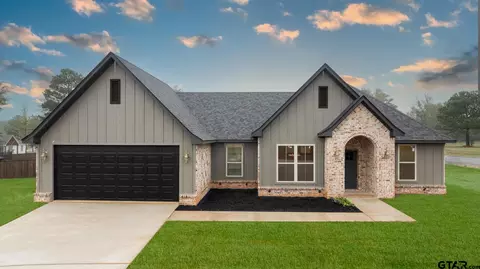 118 Queens Ct, Marshall, TX 75672