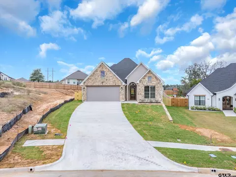 370 Mac Cir, Bullard, TX 75757