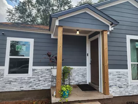 221 W Cross, Mount Pleasant, TX 75455