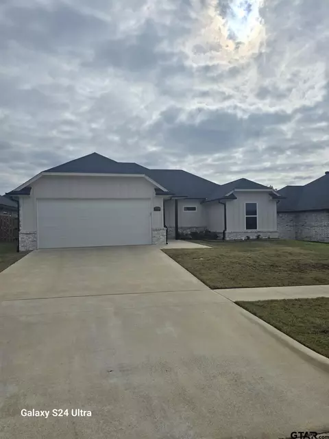 1708 Tres, Whitehouse, TX 75791