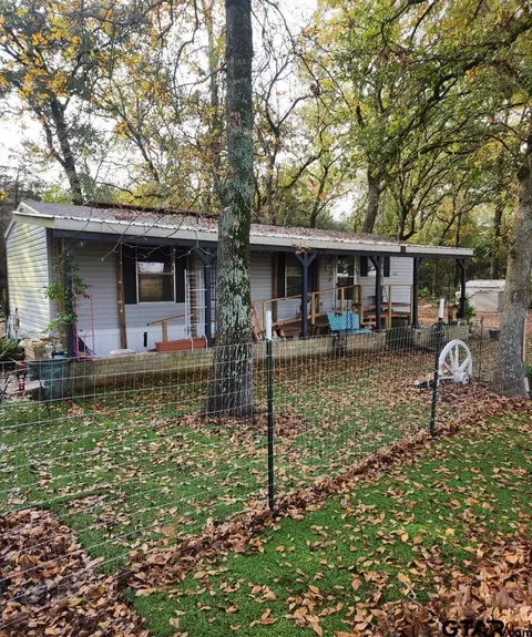 423 Vz County Road 4715, Ben Wheeler, TX 75754