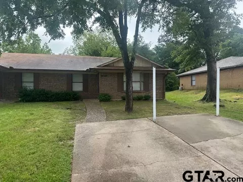 16045 Shoshone Dr, Tyler, TX 75703