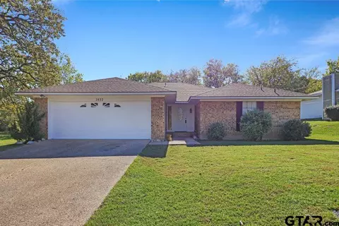 2832 Luther, Tyler, TX 75701