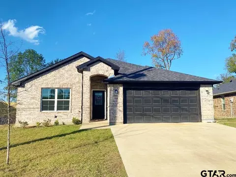 111 Saint James, Mount Pleasant, TX 75455