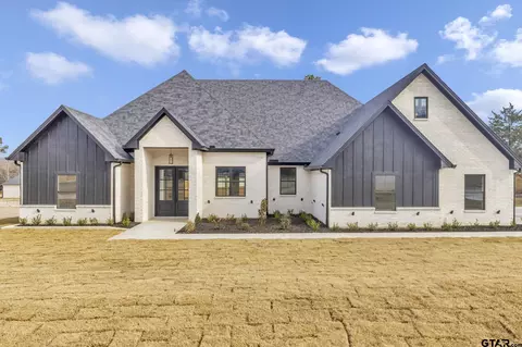 14674 Woodland Creek Dr, Lindale, TX 75771