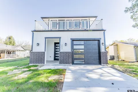 202 Reservoir, Sulphur Springs, TX 75482