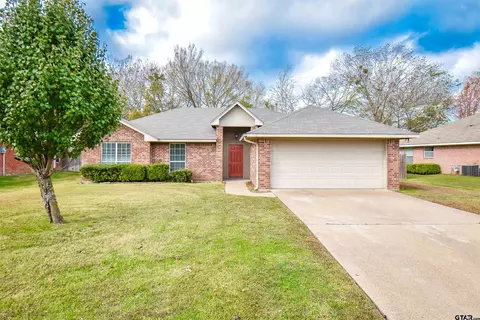 19630 Bluegrass Cir, Flint, TX 75762