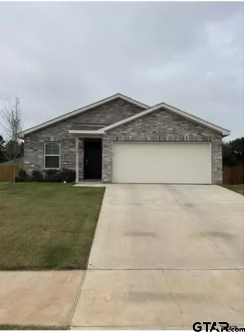 1207 Ripplewood, Chandler, TX 75758