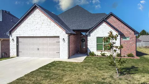 7259 Rolling Acres Pl, Tyler, TX 75707