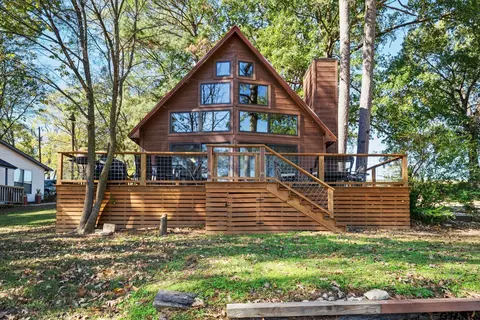61 Rocky Point Rd, Mount Vernon, TX 75457
